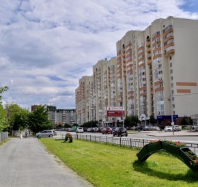 ул. Академика Шварца,14 в Арамиле - aramil.yutvil.ru